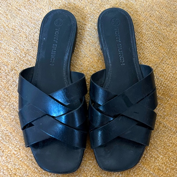 Tory Burch Black sandals - Picture 2 of 3